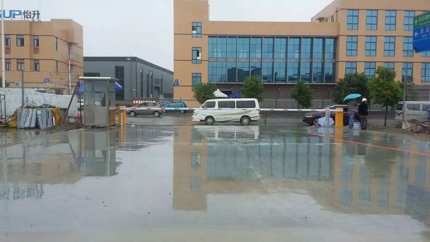 珠海高新区珠海高新区成都市物流公司道闸